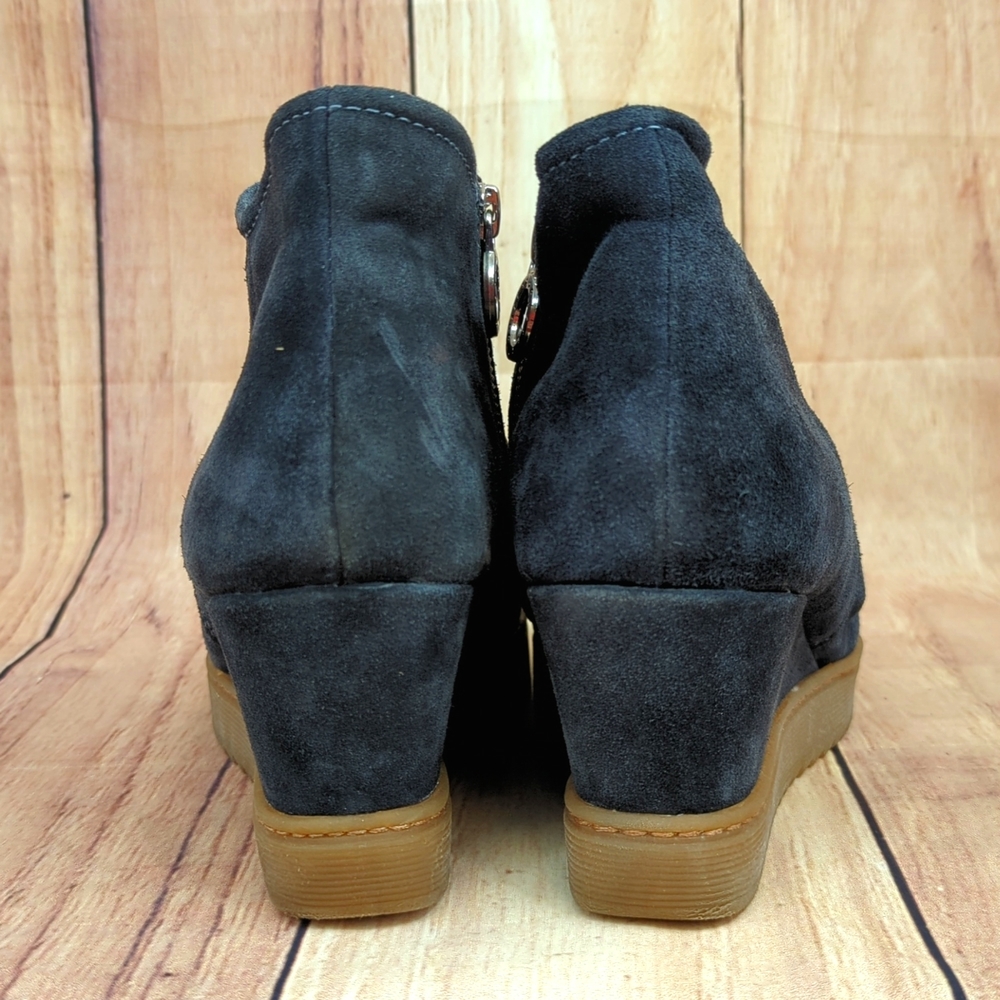 Sofft Siri Wedge Suede Booties Ankle Boots Dark Blue Sz 10 - Picture 4 of 9